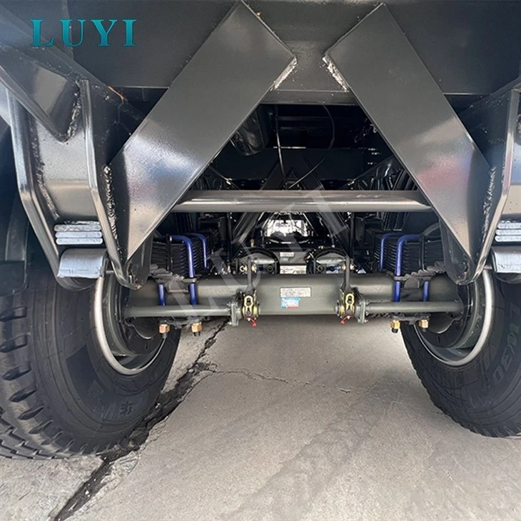 3‑Axle Flat Bed Semi‑Trailer Equipped With 1.5 Meter Front Stop Board suppliers